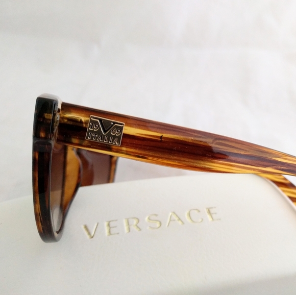 Vintage VERSACE tortoise sunglasses - Picture 3 of 10